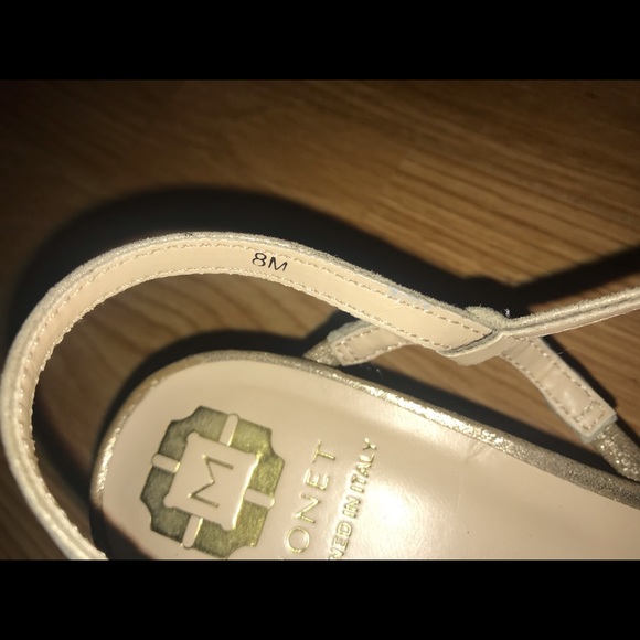 MONET ITALY 8 M Gold Anklestrap Wedges Sandals Heels EIC - Picture 6 of 8